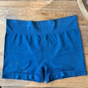 Oiselle Flyte Short in blue size small